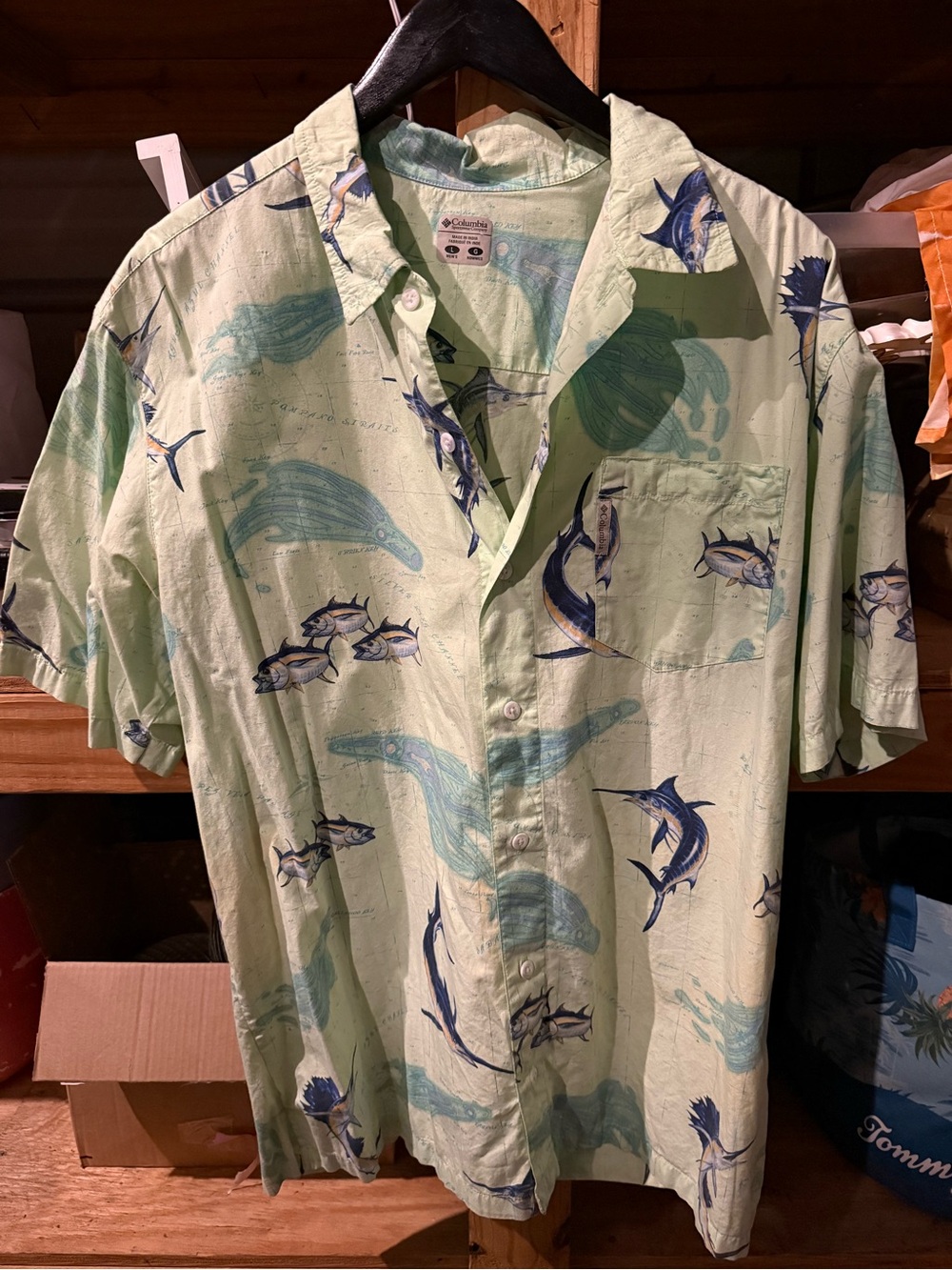 Columbia Light Green Short-Sleeve Hawaiian Fish Print Button-Up Shirt